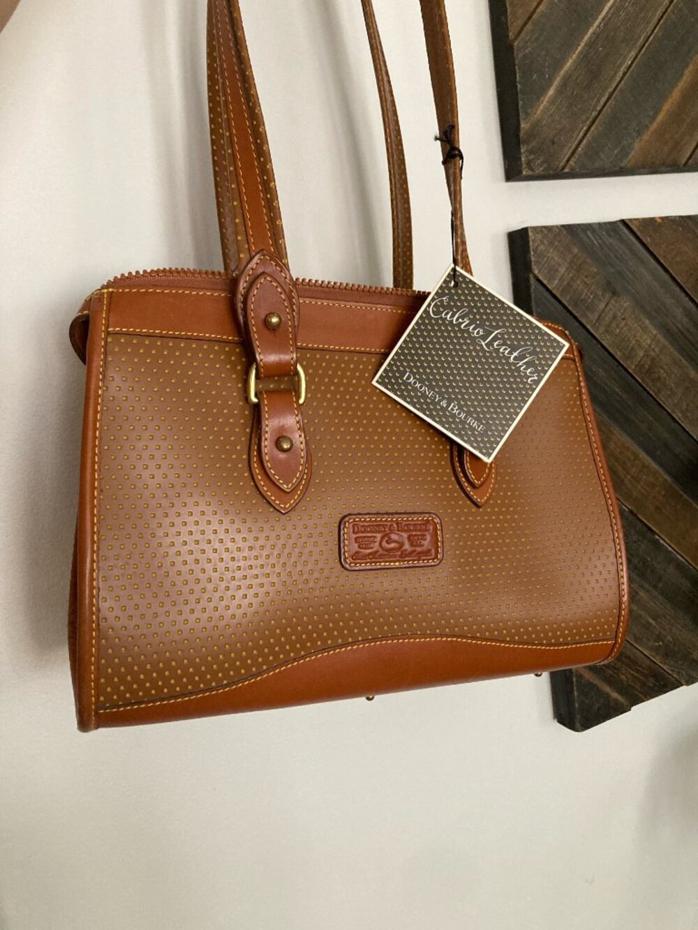 Dooney & Bourke Cabrio Leather Zip-Top Tote Bag | Brown